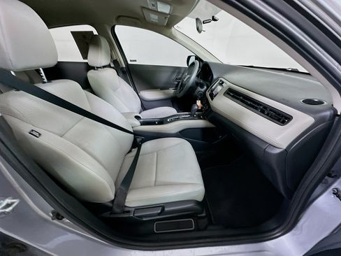 Used 2019 Honda HR-V LX image 28
