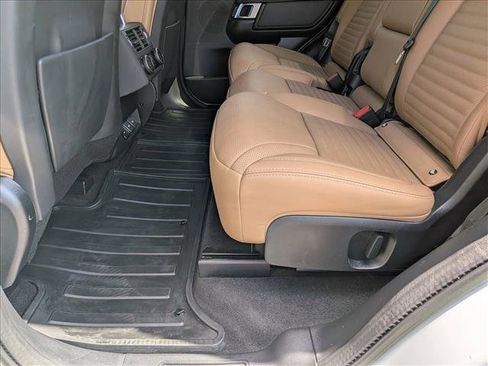 Used 2023 Land Rover Discovery HSE R-Dynamic AWD/4WD image 19