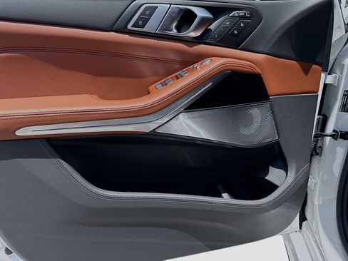 New 2026 BMW ALPINA XB7 AWD/4WD image 24