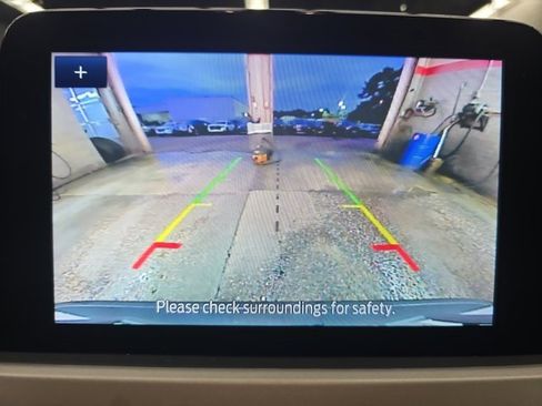 Used 2020 Ford Escape SE image 23