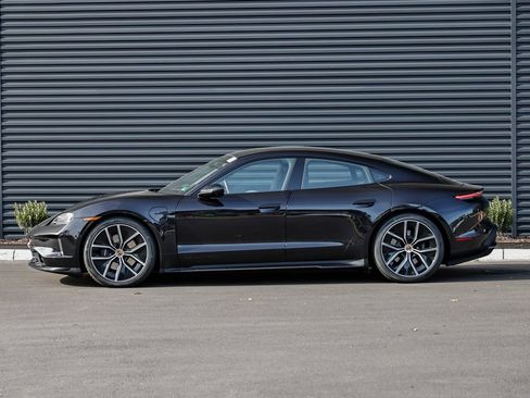 New 2026 Porsche Taycan image 2