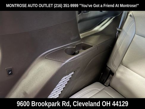 Used 2022 Chevrolet Tahoe Z71 w/ Z71 Off-Road Package AWD/4WD image 43