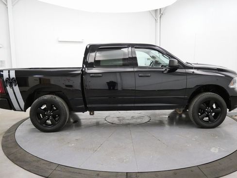 Used 2015 RAM 1500 Express image 8