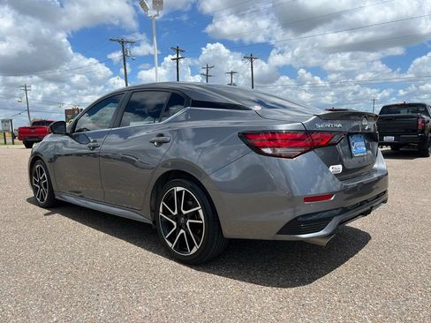 Used 2025 Nissan Sentra SR w/ SR Premium Package FWD image 5