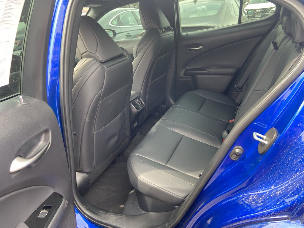 Used 2024 Lexus UX 250h F Sport AWD/4WD image 14