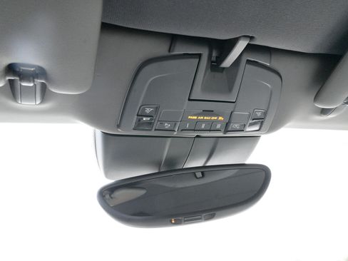 Used 2015 Porsche 911 Turbo image 34