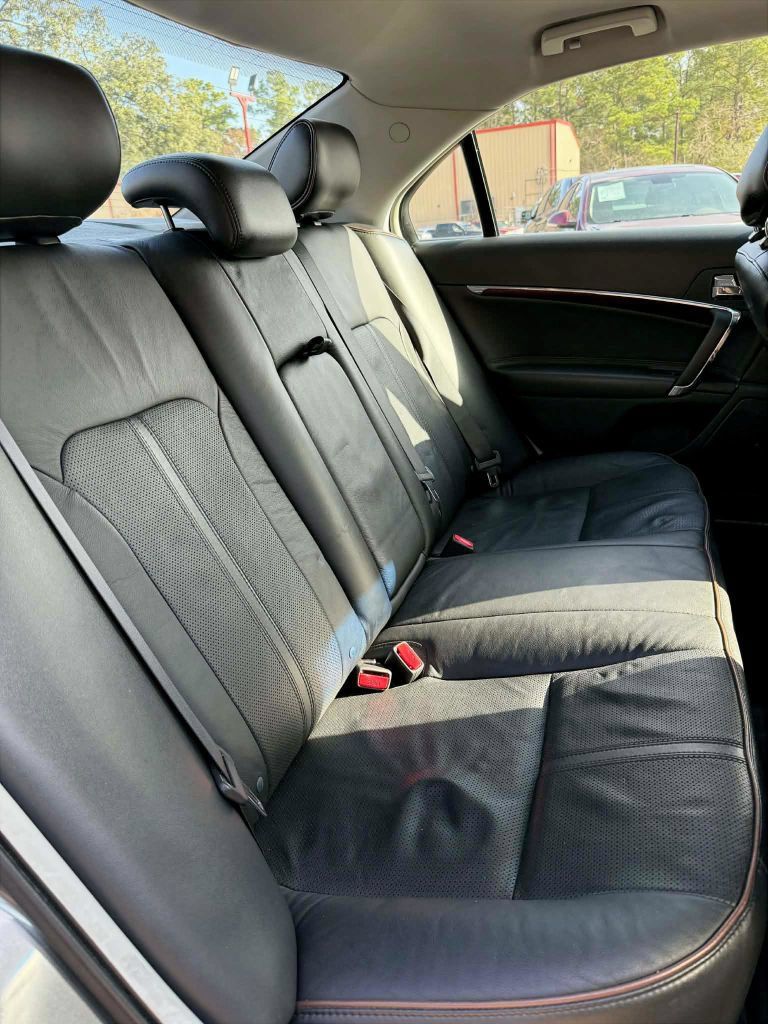 Used 2012 Lincoln MKZ FWD image 17