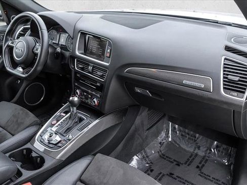 Used 2015 Audi SQ5 Premium Plus w/ Technology Package image 25