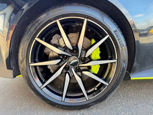 Used 2020 Aston Martin V8 Vantage Coupe RWD image 29