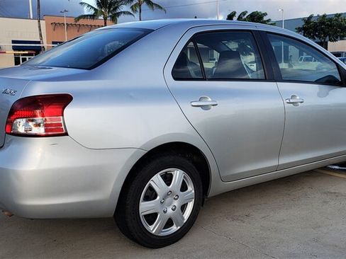 Used 2012 Toyota Yaris Sedan FWD image 6