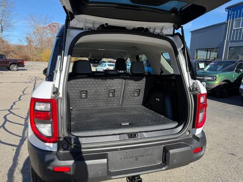 Used 2025 Ford Bronco Sport Badlands image 11