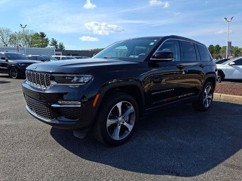 Used 2022 Jeep Grand Cherokee Limited 4xe AWD/4WD image 3