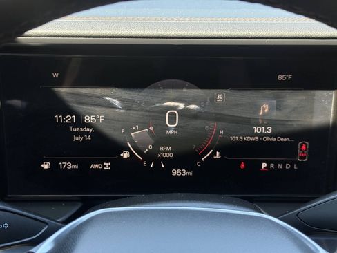 Used 2026 GMC Terrain AT4 AWD/4WD image 15