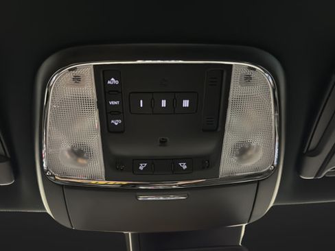Used 2022 Dodge Charger Scat Pack w/ Daytona Edition Group RWD image 31