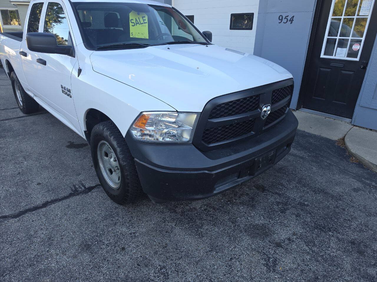 Used 2018 RAM 1500 ST AWD/4WD image 4