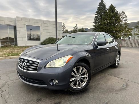 Used 2011 INFINITI M37 x w/ Premium Pkg image 1