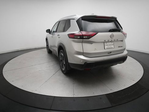 Certified 2024 Nissan Rogue SV w/ SV Premium Package image 30