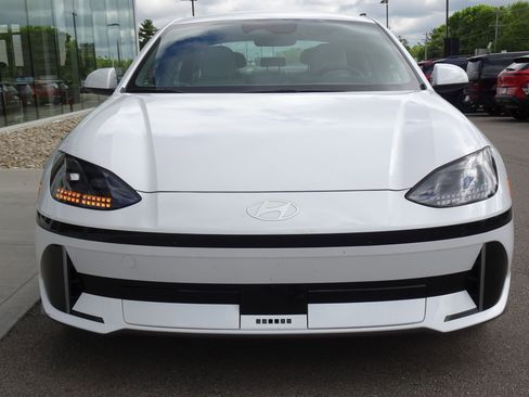 Used 2024 Hyundai Ioniq 6 SEL AWD/4WD image 7