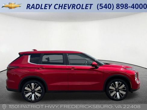 Used 2025 Mitsubishi Outlander SE AWD/4WD image 21