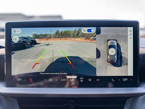 New 2026 Ford Explorer ST-Line w/ ST-Line Street Pack image 23