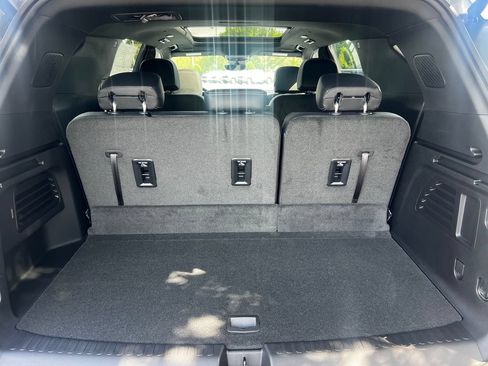 New 2026 Chevrolet Traverse LT w/ Sun and Wheel Package FWD image 19