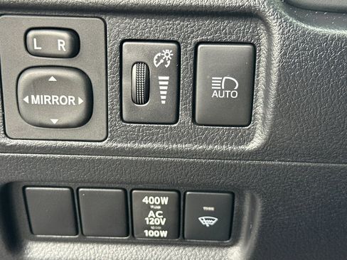 Used 2022 Toyota 4Runner SR5 Premium image 36