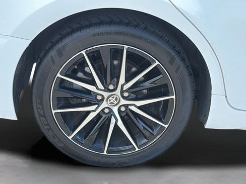 Used 2024 Toyota Camry SE FWD image 25
