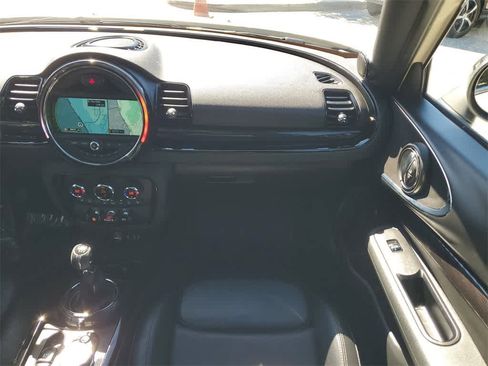 Used 2017 MINI Cooper Clubman S image 14