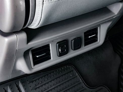 Used 2019 Chevrolet Silverado 1500 LT w/ Texas Edition image 27