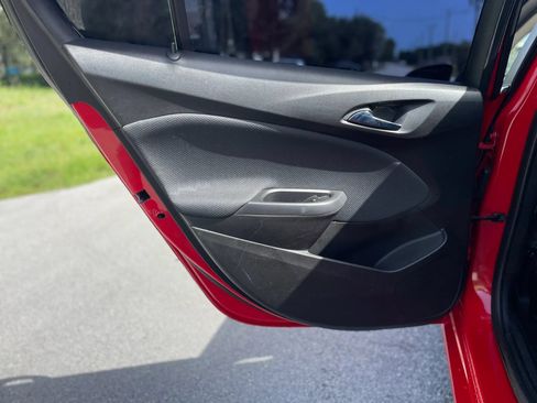 Used 2018 Chevrolet Cruze LT FWD image 30