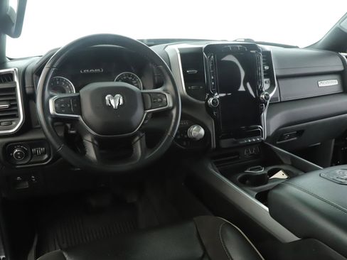 Used 2023 RAM 1500 Laramie AWD/4WD image 2