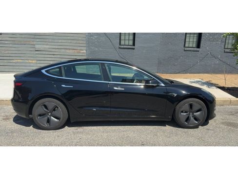 Used 2019 Tesla Model 3 Long Range AWD/4WD image 3