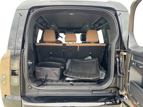 New 2026 Land Rover Defender 110 X-Dynamic SE AWD/4WD image 21