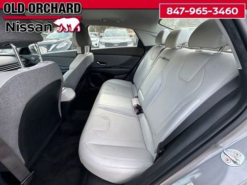 Used 2023 Hyundai Elantra Limited FWD image 15