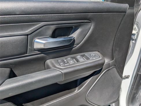 New 2026 RAM 1500 Express AWD/4WD image 16