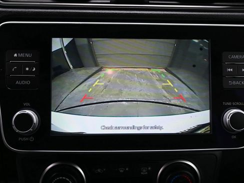 Used 2023 Nissan Leaf S image 21