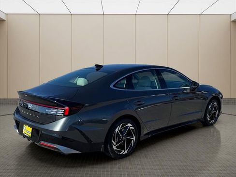 New 2026 Hyundai Sonata SEL image 3