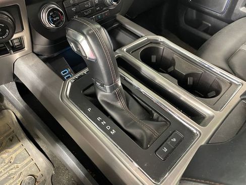 Used 2018 Ford F150 Platinum w/ Equipment Group 701A Luxury AWD/4WD image 9