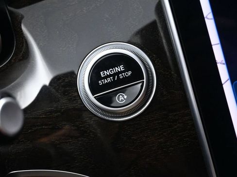 Used 2023 Mercedes-Benz C 300 4MATIC Sedan image 43