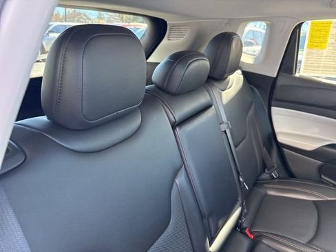 Certified 2022 Jeep Compass Limited image 16