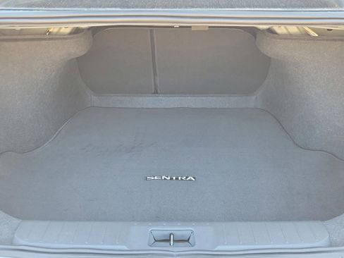 New 2025 Nissan Sentra SR image 9