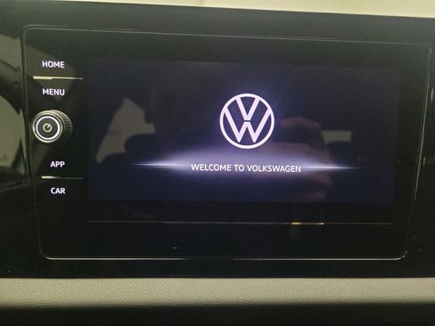 Used 2025 Volkswagen Jetta Sport image 25