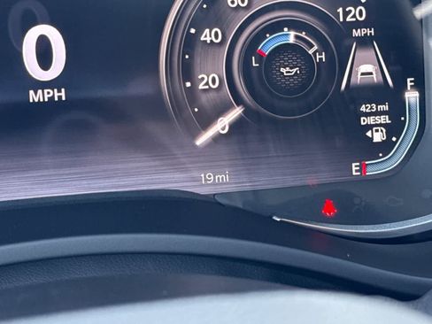 New 2026 RAM 2500 Laramie AWD/4WD image 29