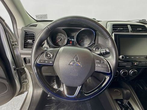 Used 2020 Mitsubishi Outlander Sport SE image 11