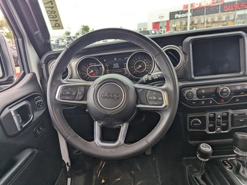 Used 2023 Jeep Wrangler Sahara image 25