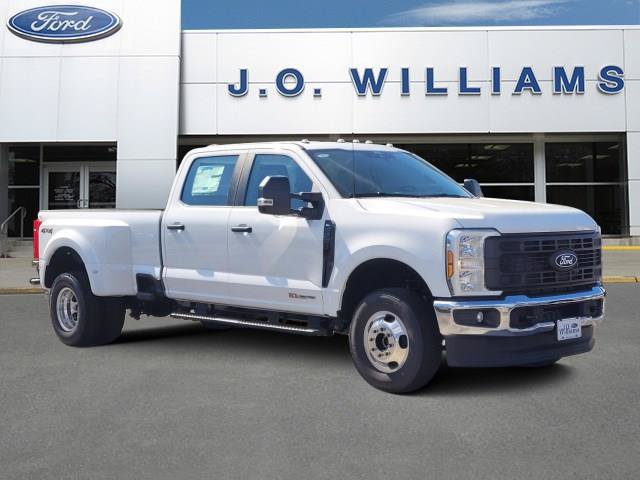 New 2027 Ford F350 XL w/ XL Chrome Package AWD/4WD image 1