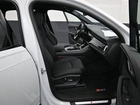 New 2026 Audi SQ7 Premium Plus image 14