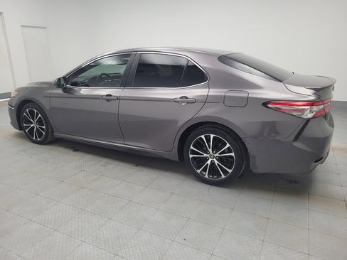 Used 2018 Toyota Camry SE w/ Convenience Package image 3