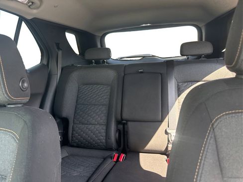 Used 2020 Chevrolet Equinox LT w/ Driver Convenience Package image 10