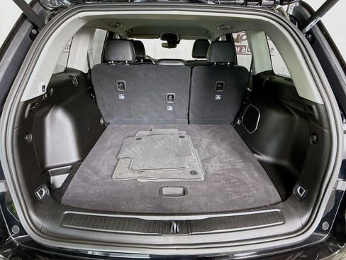 Used 2023 Jeep Grand Cherokee Limited w/ Black Appearance Package image 30